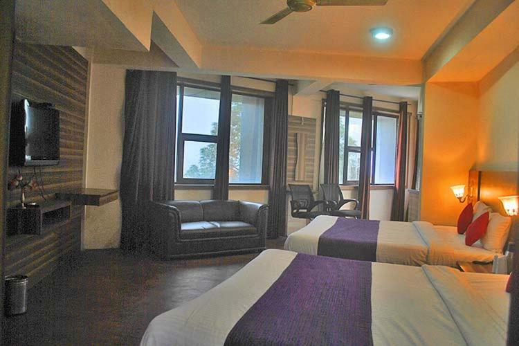 Vijay Palace Hostel Dharamshala Exterior foto