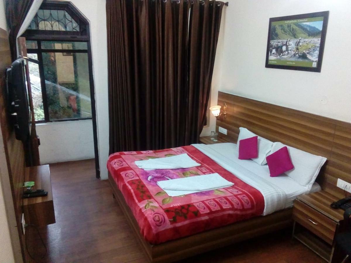 Vijay Palace Hostel Dharamshala Exterior foto